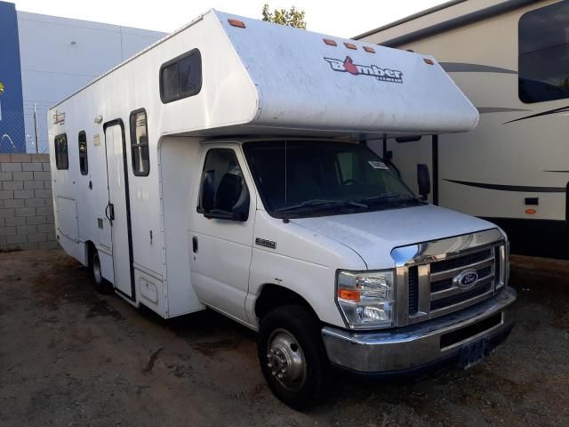 2015 Ford Econoline E350 Super Duty Cutaway Van