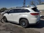 2017 Toyota Highlander SE