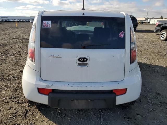 2011 KIA Soul +