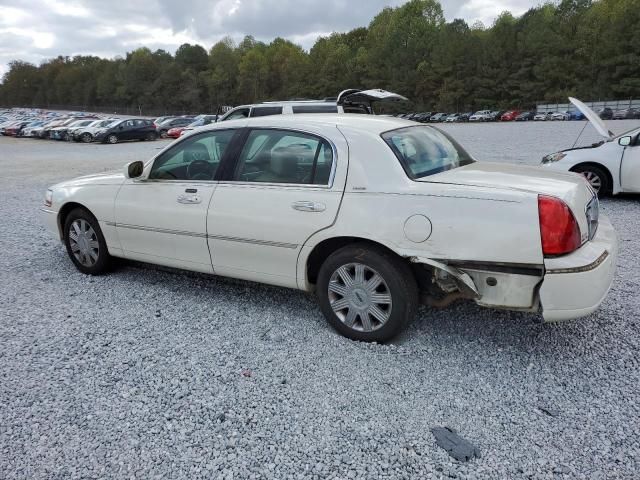 2004 Lincoln Town Car Ultimate