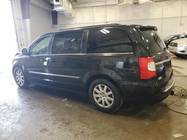 2016 Chrysler Town & Country Touring