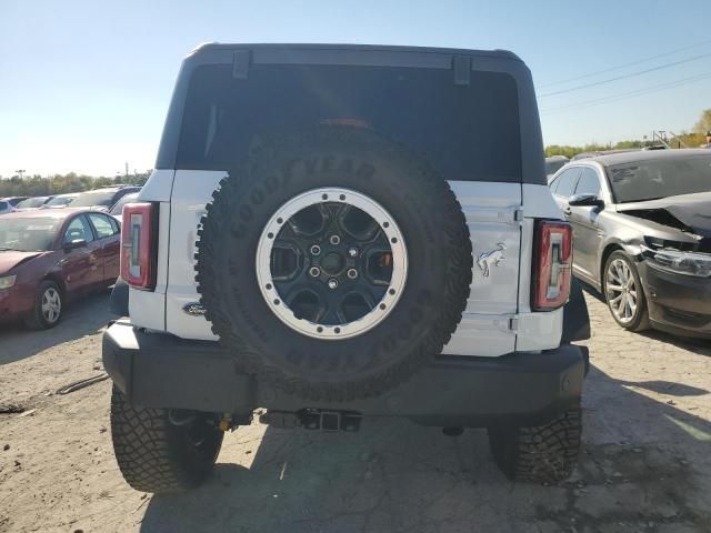 2024 Ford Bronco Outer Banks