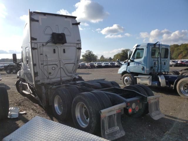 2023 Freightliner Cascadia 126