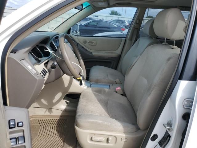 2004 Toyota Highlander Base