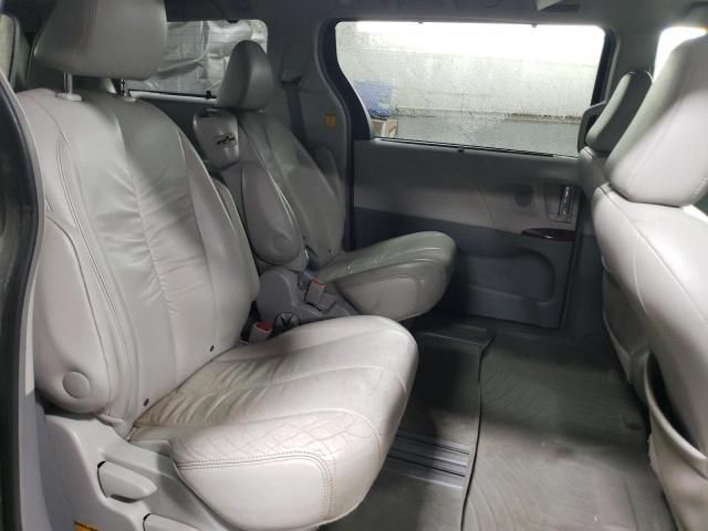 2012 Toyota Sienna XLE