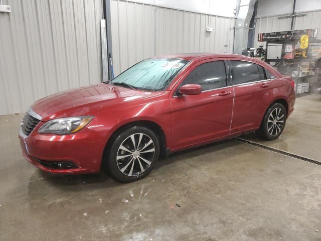 2013 Chrysler 200 Limited