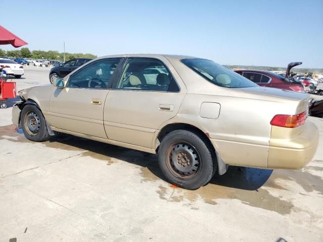 2000 Toyota Camry LE