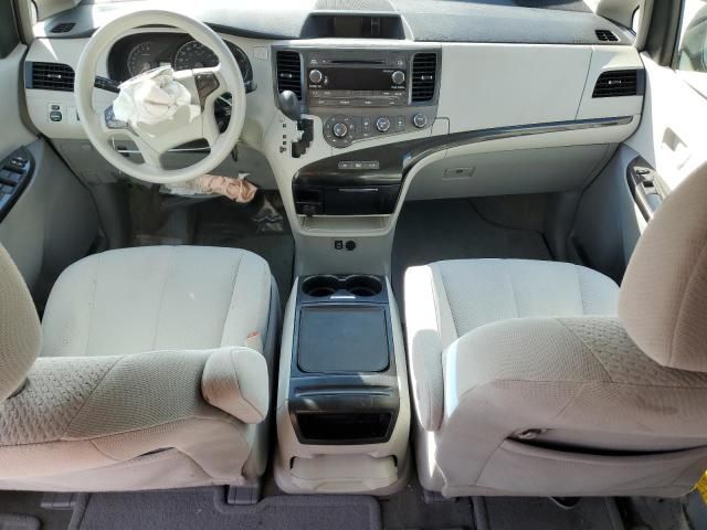 2012 Toyota Sienna LE