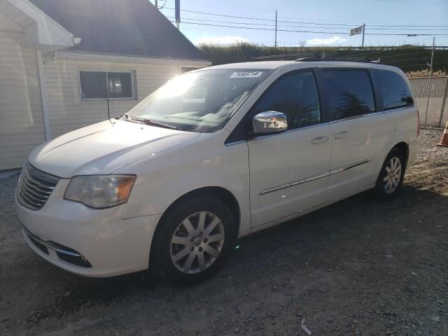 2011 Chrysler Town & Country Touring L