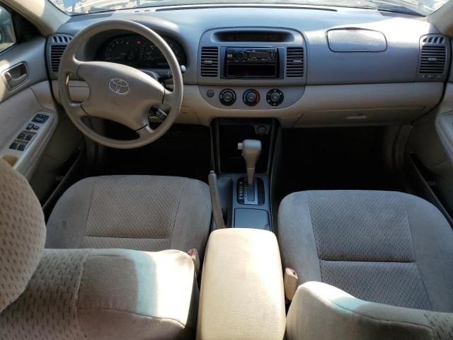 2004 Toyota Camry LE