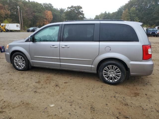 2014 Chrysler Town & Country Touring L