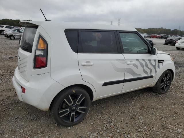 2011 KIA Soul +