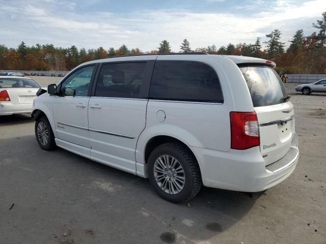 2016 Chrysler Town & Country Touring L