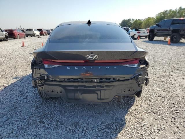 2021 Hyundai Elantra SE