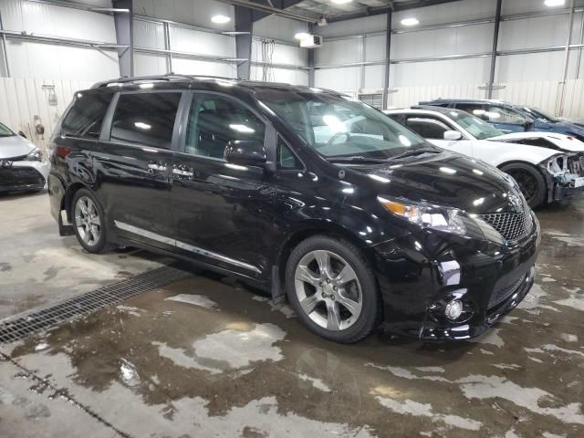 2014 Toyota Sienna Sport