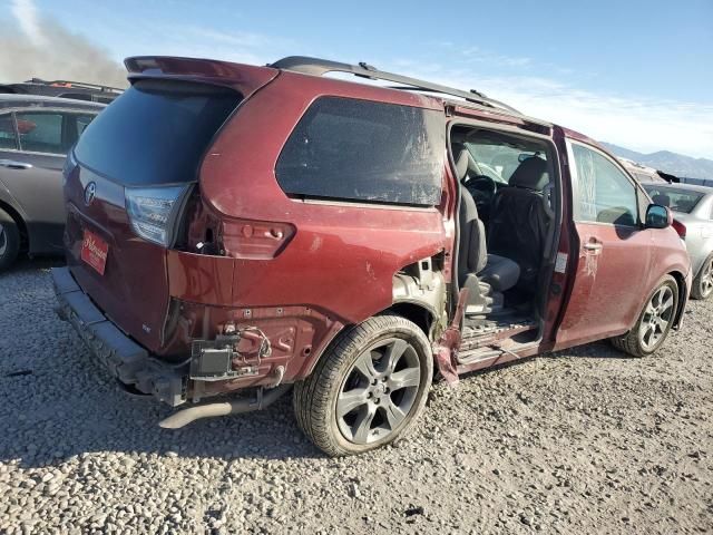 2016 Toyota Sienna SE