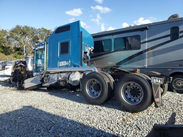 2000 Kenworth Construction W900