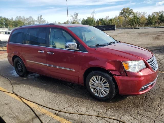 2012 Chrysler Town & Country Limited