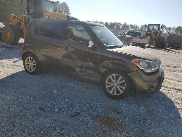 2013 KIA Soul +