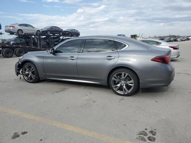 2017 Infiniti Q70 3.7