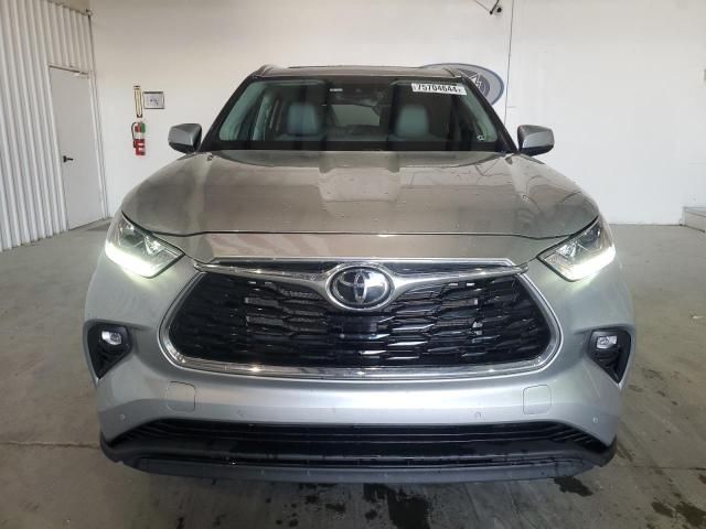 2023 Toyota Highlander L