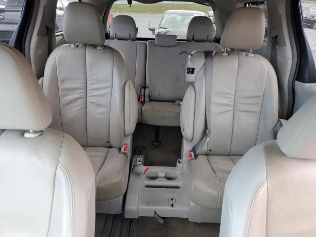 2012 Toyota Sienna XLE