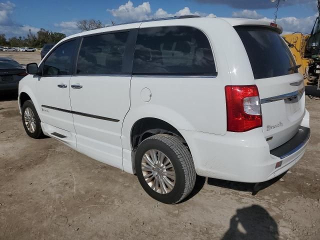 2015 Chrysler Town & Country Limited Platinum