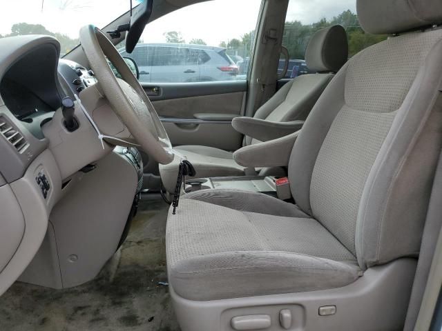 2009 Toyota Sienna CE