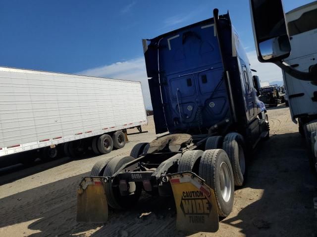 2015 Freightliner Cascadia 125