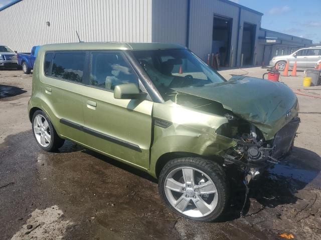 2010 KIA Soul +