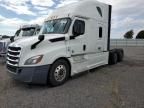 2020 Freightliner Cascadia 126