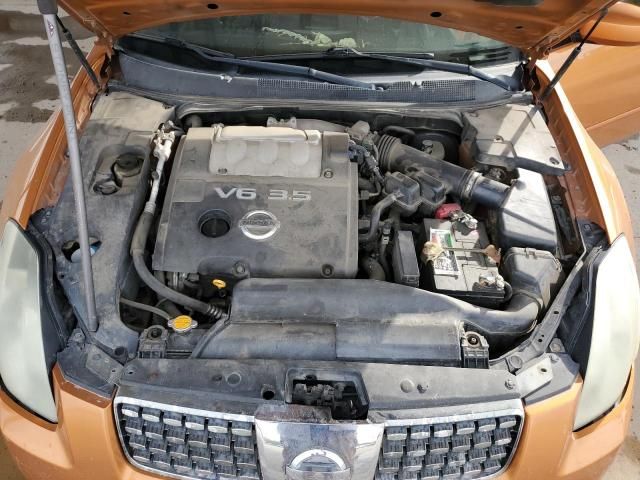 2004 Nissan Maxima SE