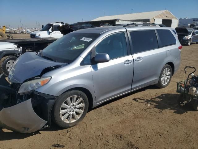 2013 Toyota Sienna XLE