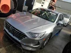 Carros salvage para piezas a la venta en subasta: 2021 Hyundai Sonata SE