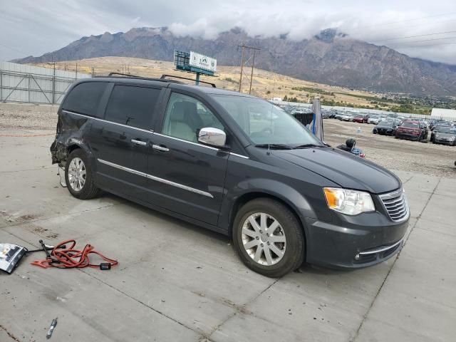 2012 Chrysler Town & Country Touring L