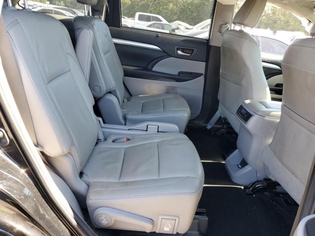 2018 Toyota Highlander SE