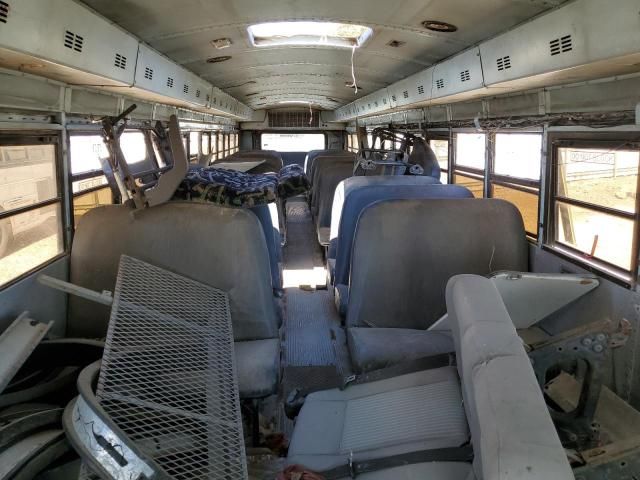 2005 Thomas School Bus