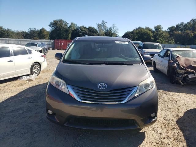 2015 Toyota Sienna XLE