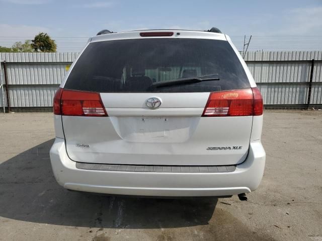 2004 Toyota Sienna XLE