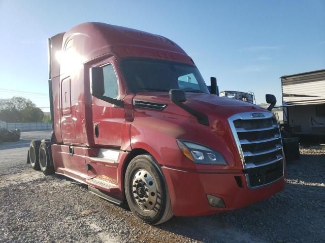 2019 Freightliner Cascadia 126