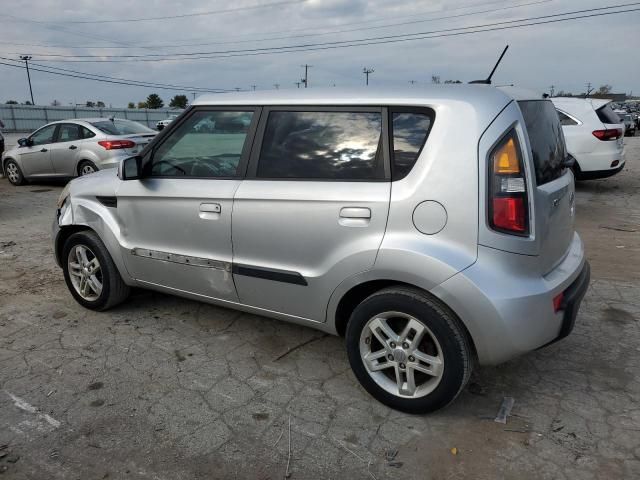 2010 KIA Soul +