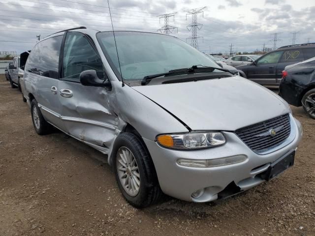 2000 Chrysler Town & Country LX