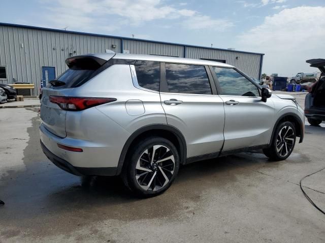 2022 Mitsubishi Outlander ES