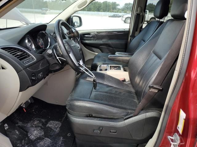 2012 Chrysler Town & Country Touring