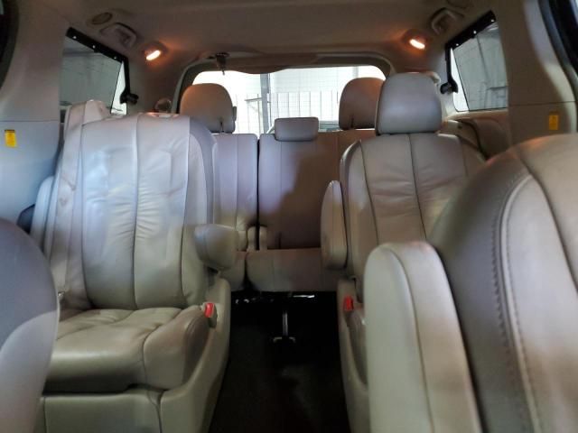 2011 Toyota Sienna XLE