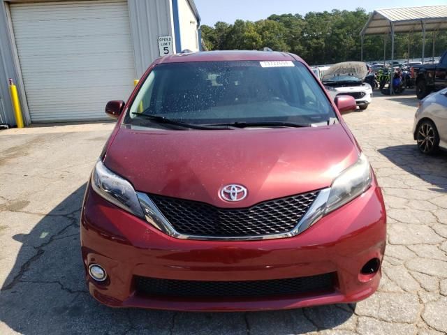 2015 Toyota Sienna Sport