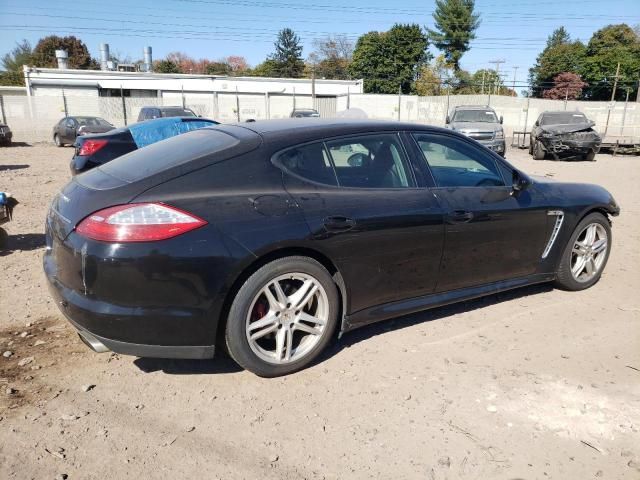 2011 Porsche Panamera 2