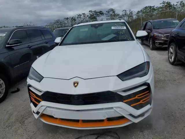 2020 Lamborghini Urus