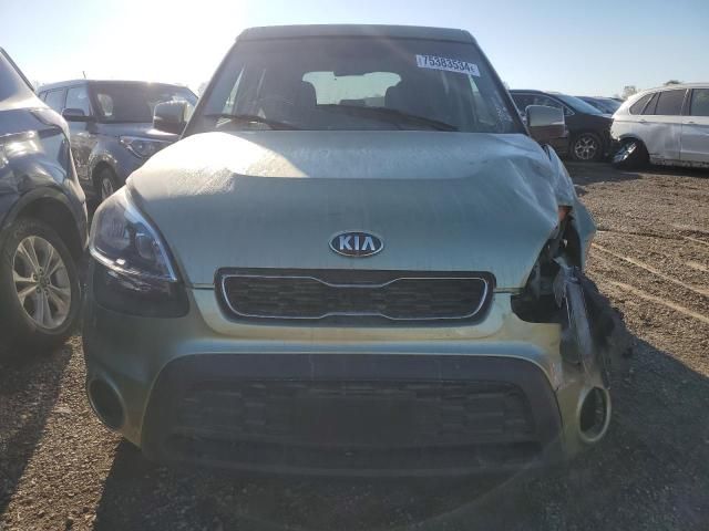 2013 KIA Soul +