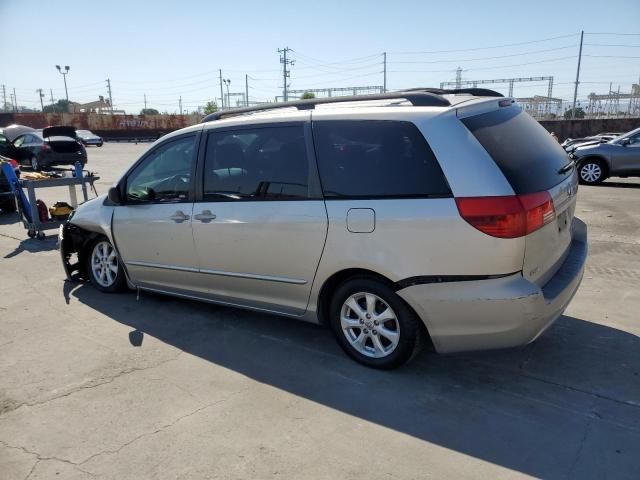 2004 Toyota Sienna CE